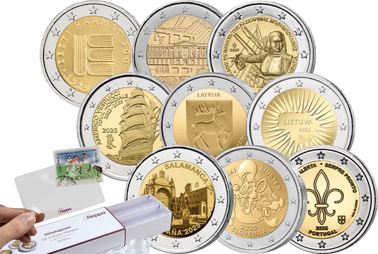 Coffret 9 x 2 Euro Saver 2025 comprenant 50 capsules dans un étui et une loupe pour cartes de visite